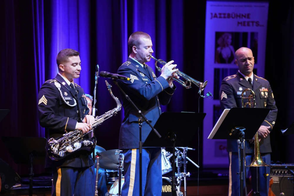 Jazzbühne meets NATO-Jazz (Foto: Reinhard Schnell)