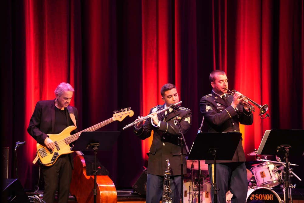 Jazzbühne meets NATO-Jazz (Foto: Reinhard Schnell)