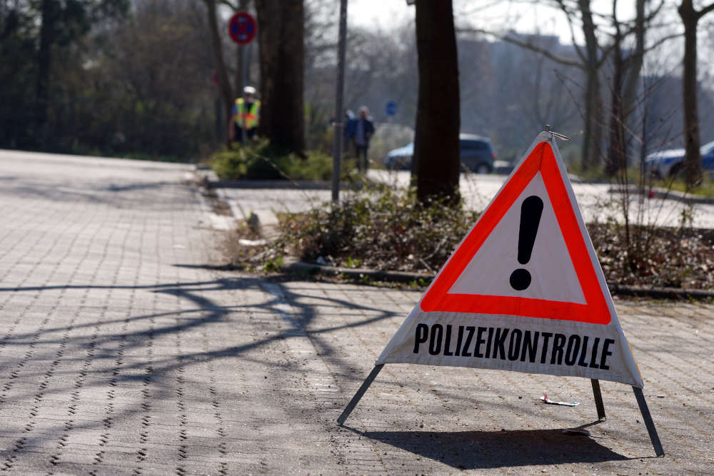 Verkehrskontrolle am Willersinnfreibad (Foto: Holger Knecht)