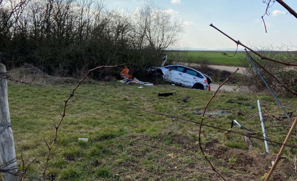 Unfall A61 mit überschlagendem PKW (Foto: Polizei RLP)