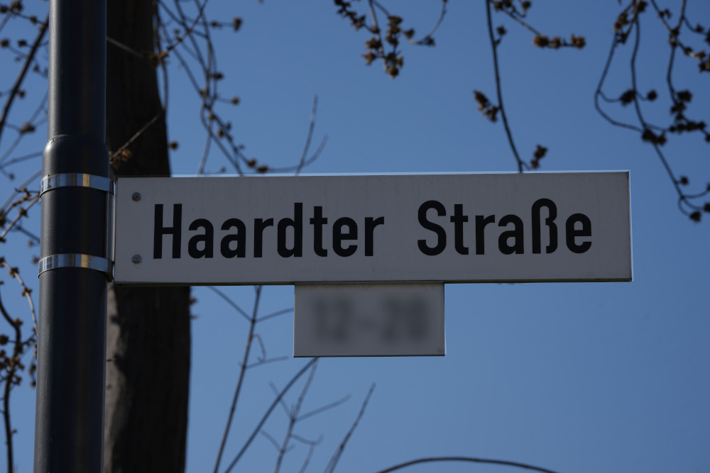 Straßenschild Haardter Straße (Foto: Holger Knecht)