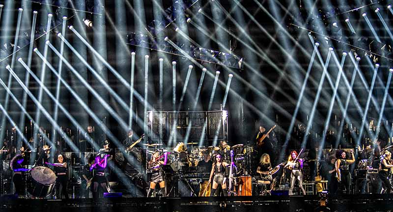 Hans Zimmer mit seiner gigantische Live Show in Mannheim (Foto: Helmut Dell)