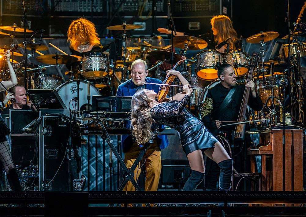 Hans Zimmer mit seiner gigantische Live Show in Mannheim (Foto: Helmut Dell)