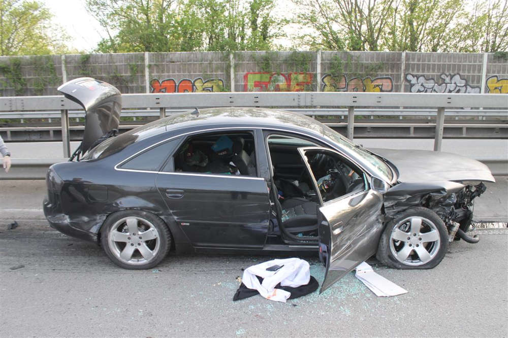 Das Unfallfahrzeug (Foto: Polizei RLP)