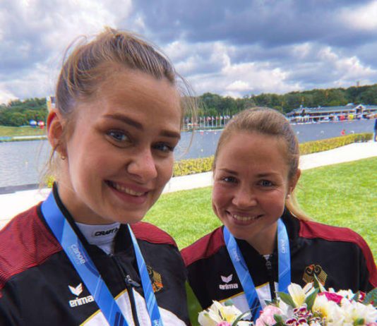 Sophie Koch (links) und Lisa Jahn freuen sich über die zweifach World Cup Bronze. (Foto: Rheinbrüder | privat)