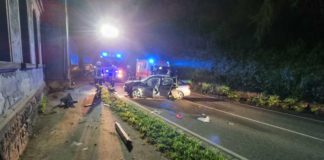 Verkehrsunfall in Höhe einer ehemaligen Papierfabrik (Foto: Feuerwehr VG Lambrecht)