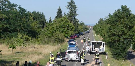Verkehrsunfall auf der L 532 (Foto: Feuerwehr Neustadt)