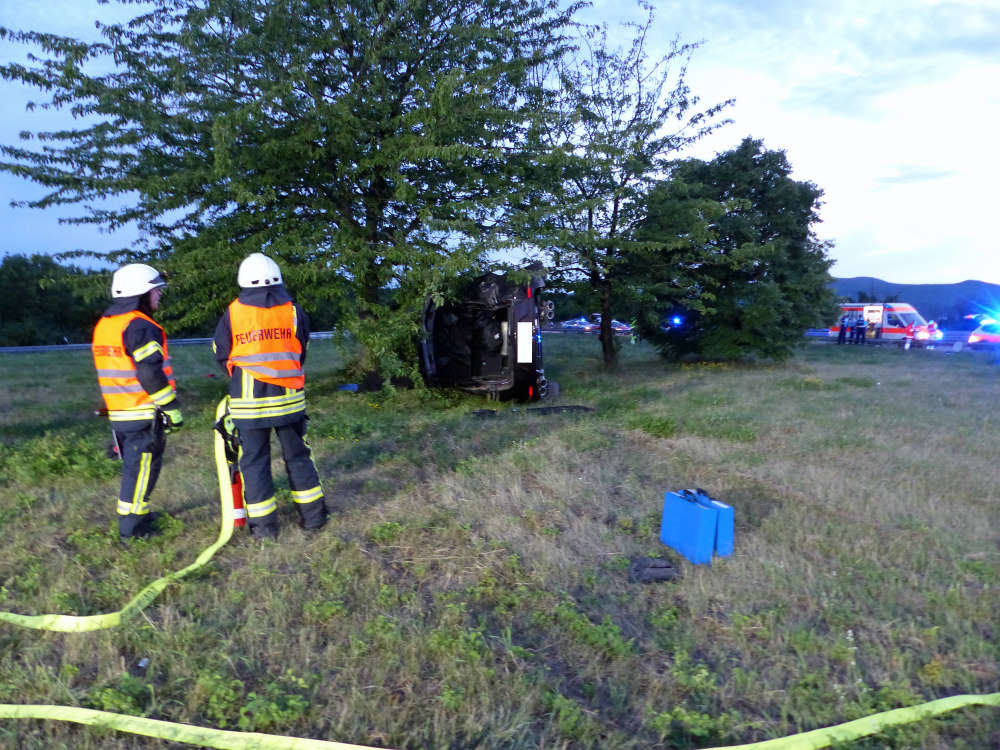 Absicherung der Feuerwehr (Foto: Feuerwehr Neustadt)