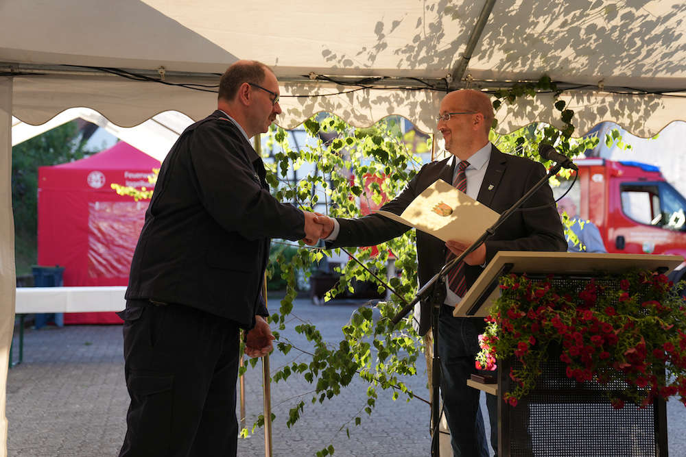 Festakt Feuerwehr Iggelbach (Foto: Holger Knecht)