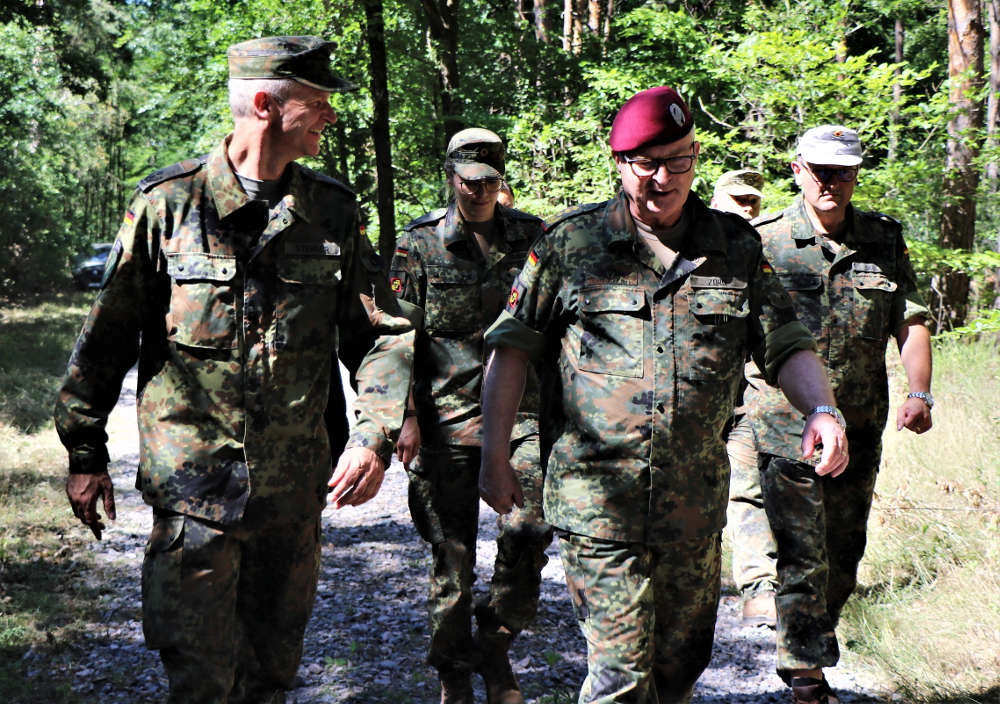 Generalinspekteur besucht Luftwaffenausbildungsbataillon (Foto: Bundeswehr/Frank Wiedemann)