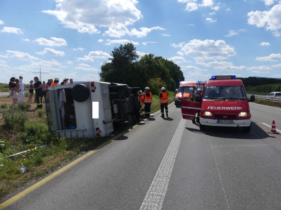 Die Unfallstelle (Foto: Feuerwehr Neustadt)