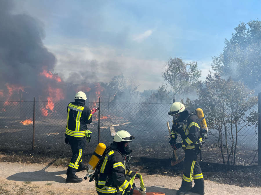 Brand in der Nachtweide (Foto: Feuerwehr Neustadt)