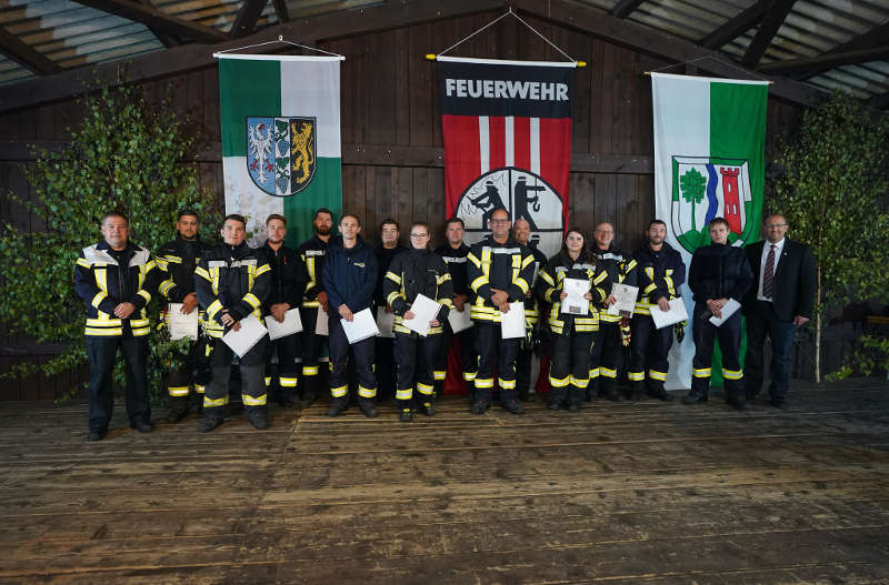 Feuerwehr-Jahresversammlung 2021 in der Waldfesthalle Esthal (Foto: Reinhard Schnell)