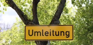 Symbolbild Umleitung (Foto: Pixabay/Oliver Graumnitz)