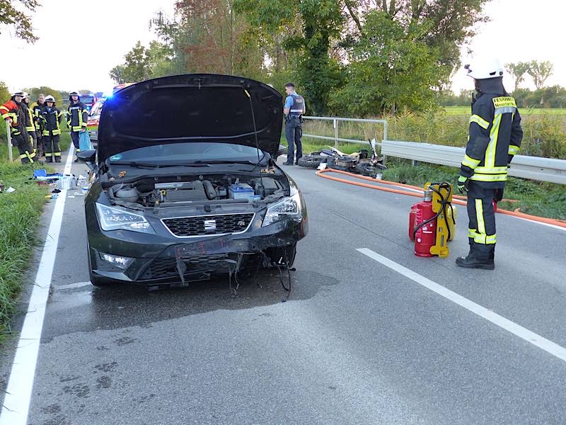 Der beteiligte PKW (Foto: Feuerwehr Neustadt)