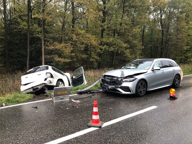 Unfall im Gegenverkehr