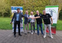 v.l.: Eckhard Geib und Harald Stark, Vorstand und Geschäftsführer der Bernd-Jung-Stiftung, vom HLZ: Leistungssportkoordinator Manuel Kuner, Nachwuchskoordinator Nikolas Dreyer, und HLZ-Vorstandsmitglied Stefan Deffert freuen sich auf eine nachhaltige Zusammenarbeit (Foto: Bernd-Jung-Stiftung)