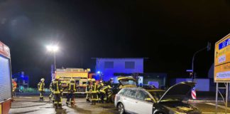 Verkehrsunfall (Foto: Feuerwehr Neustadt)