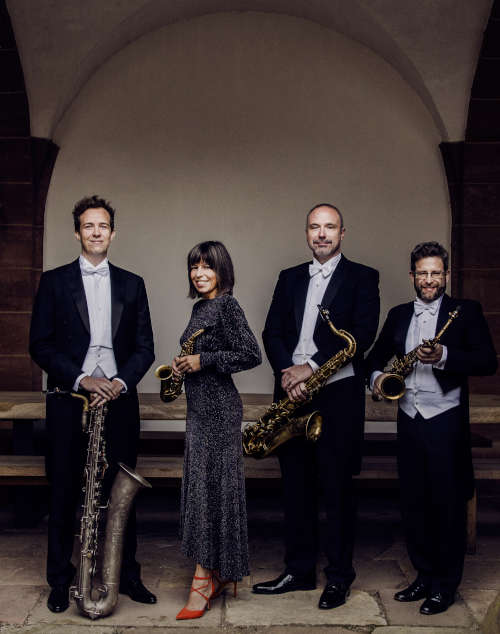 Raschèr Saxophon Quartett (Foto: Felix Broede) Raschèr Saxophon Quartett (Foto: Felix Broede)