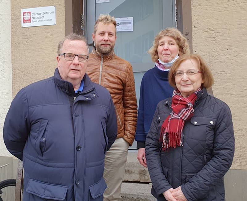 Übergabe der Rotary Spende an die Spiel- und Lernstube“ der Caritas Neustadt am 26.1.23: vlnr: Thomas Vorländer (Präsident Rotary Club Neustadt), Johannes Keuck, Einrichtungsleiter des Caritas-Zentrums Neustadt, Helga Deidesheimer, Leiterin der KiTa Spiel- und Lernstube und Carmen-Seiler-Dürr (Rotary Club Neustadt) (Foto: Rotary Club Neustadt)