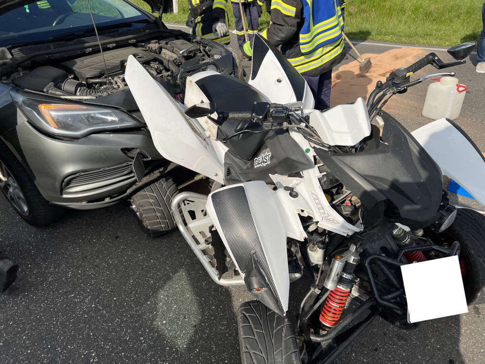 Verkehrsunfall (Foto: Feuerwehr Neustadt)