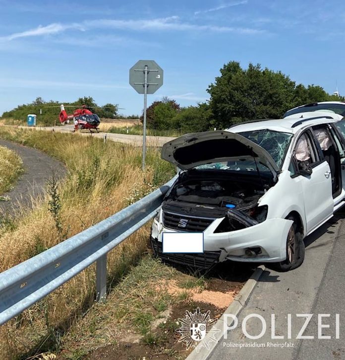 Verkehrsunfall (Foto: Polizei RLP)