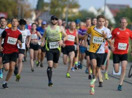 Startbild Golfparklauf 2022 (Foto: TSV 05 Rot)