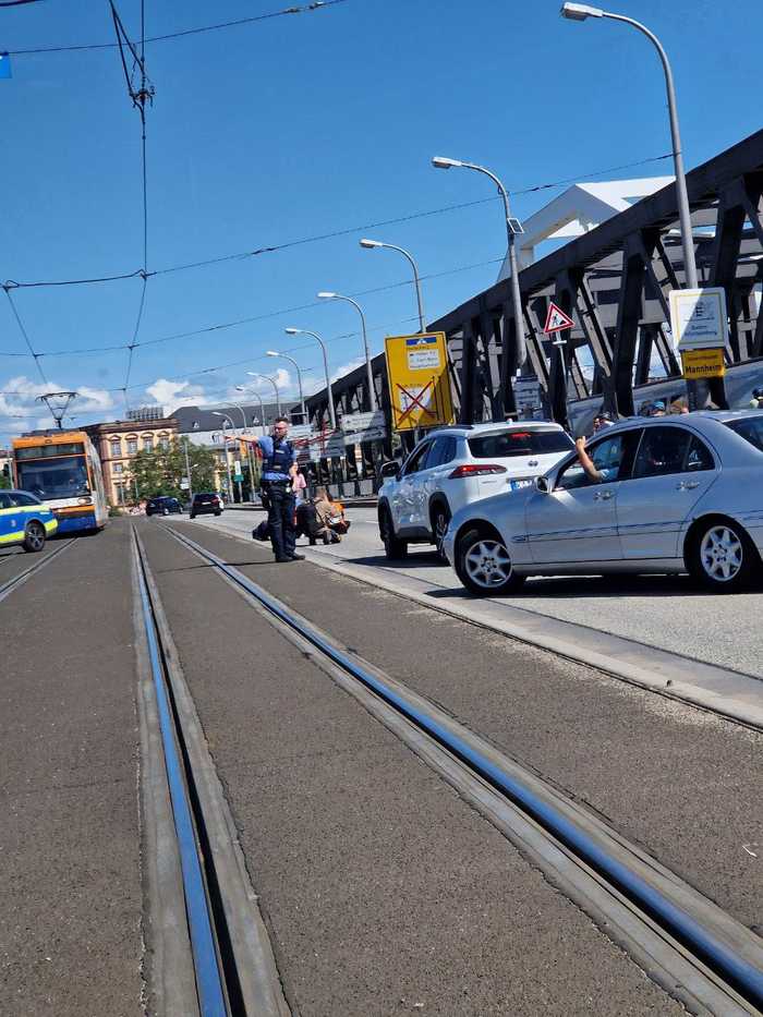 Klimaprotest auf der Konrad-Adenauer-Brücke - Quelle: privat