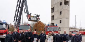 Innenminister Michael Ebling überreichte Bescheide aus dem diesjährigen Förderpaket für den Brand- und Katastrophenschutz (Foto: Innenministerium RLP)