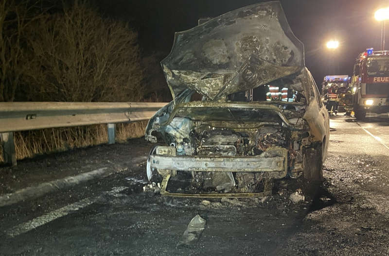 Ausgebrannter PKW (Foto: Polizei RLP)