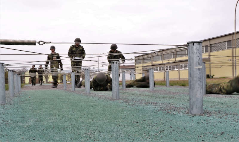 Im Kriechtunnel (Foto: Bundeswehr/Frank Wiedemann)