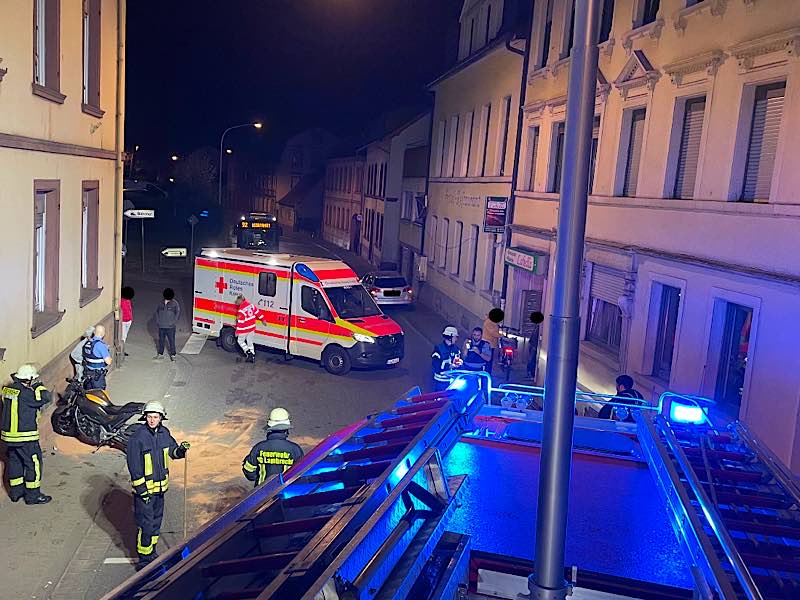 Verkehrsunfall (Foto: Feuerwehr VG Lambrecht)