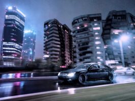 Schwarze Limousine auf der Straße in der Nähe (Samuele Errico Piccarini / Unsplash)