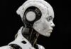 KI-Kompetenz als Karrierefaktor: Warum Weiterbildung jetzt entscheidend ist Humanoider Roboter als Symbol für KI-Weiterbildung und digitale Zukunftstechnologien.